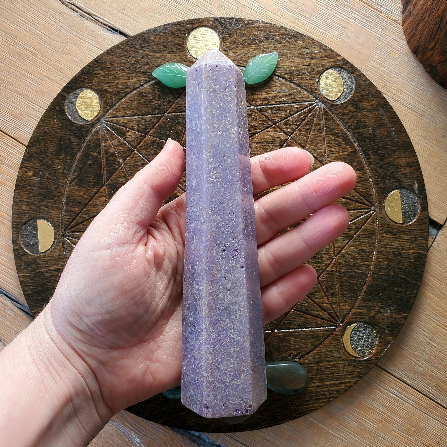 Grape Agate Tower (Indonesia)