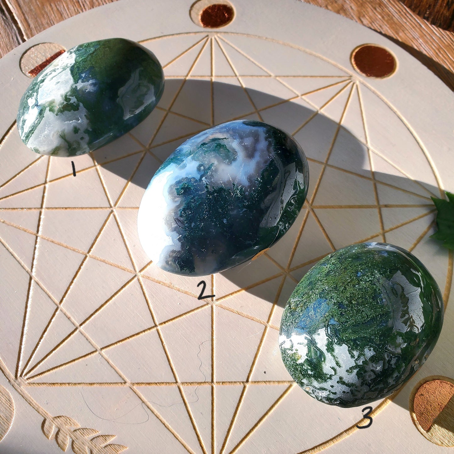 Moss Agate Palmstones