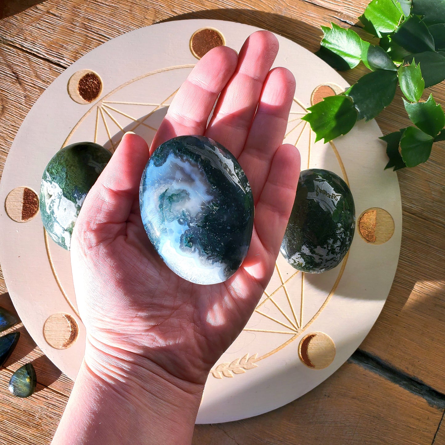 Moss Agate Palmstones