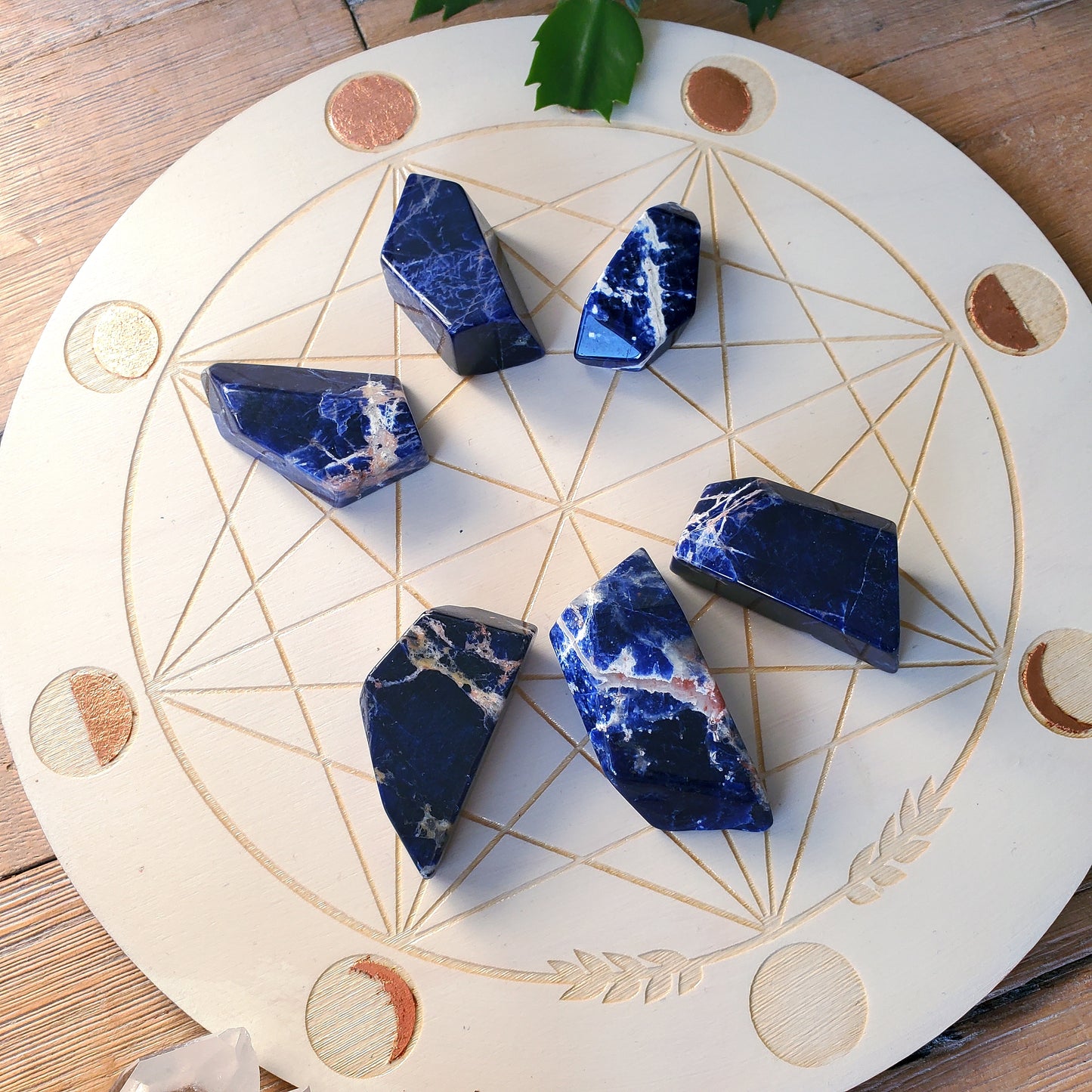 Sodalite freeforms