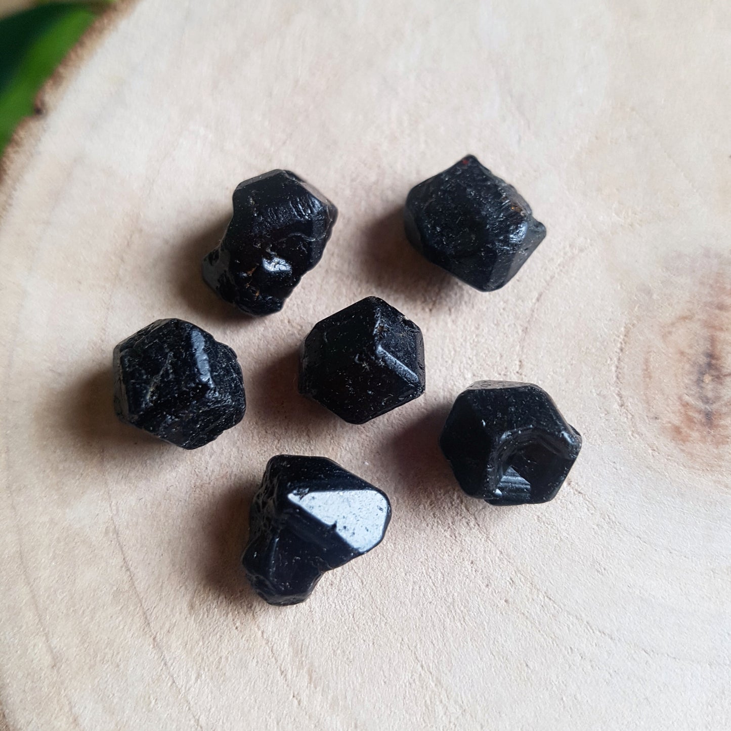 Melanite - raw - 6 pack