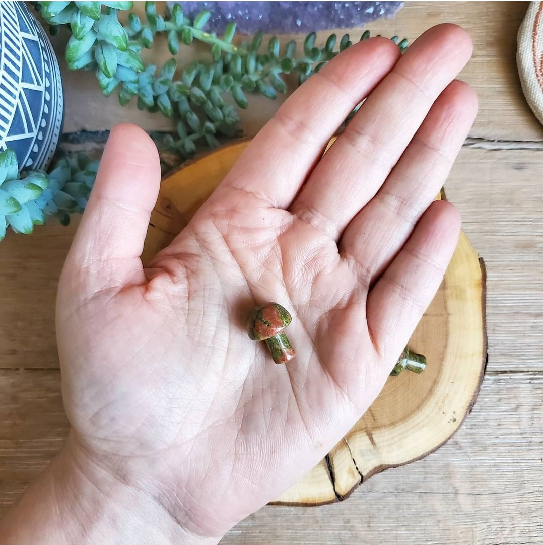 Mushroom - Mini - Red Jasper
