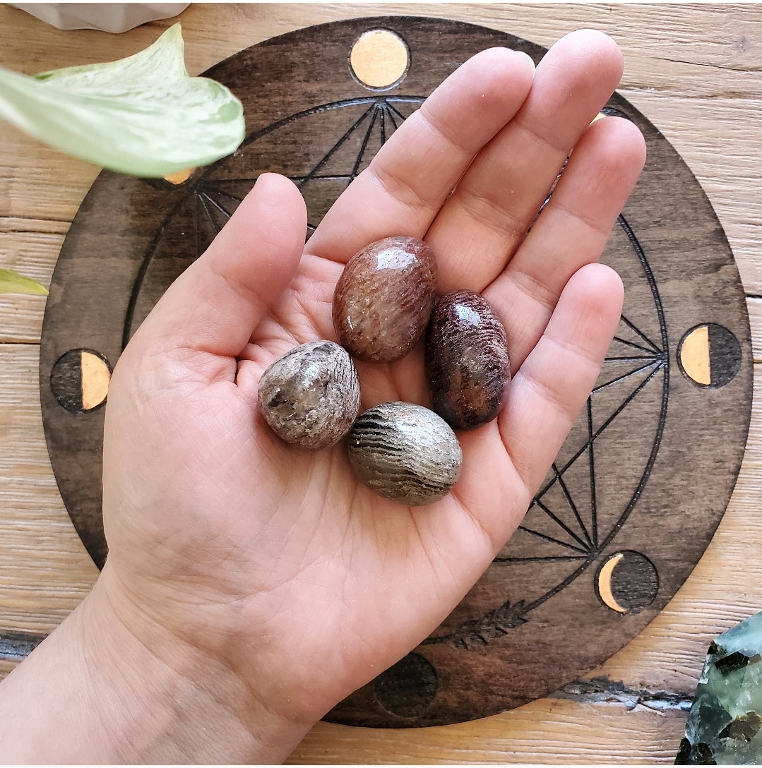 Shamanic Dream Quartz Tumbled Stone (M) - Polished