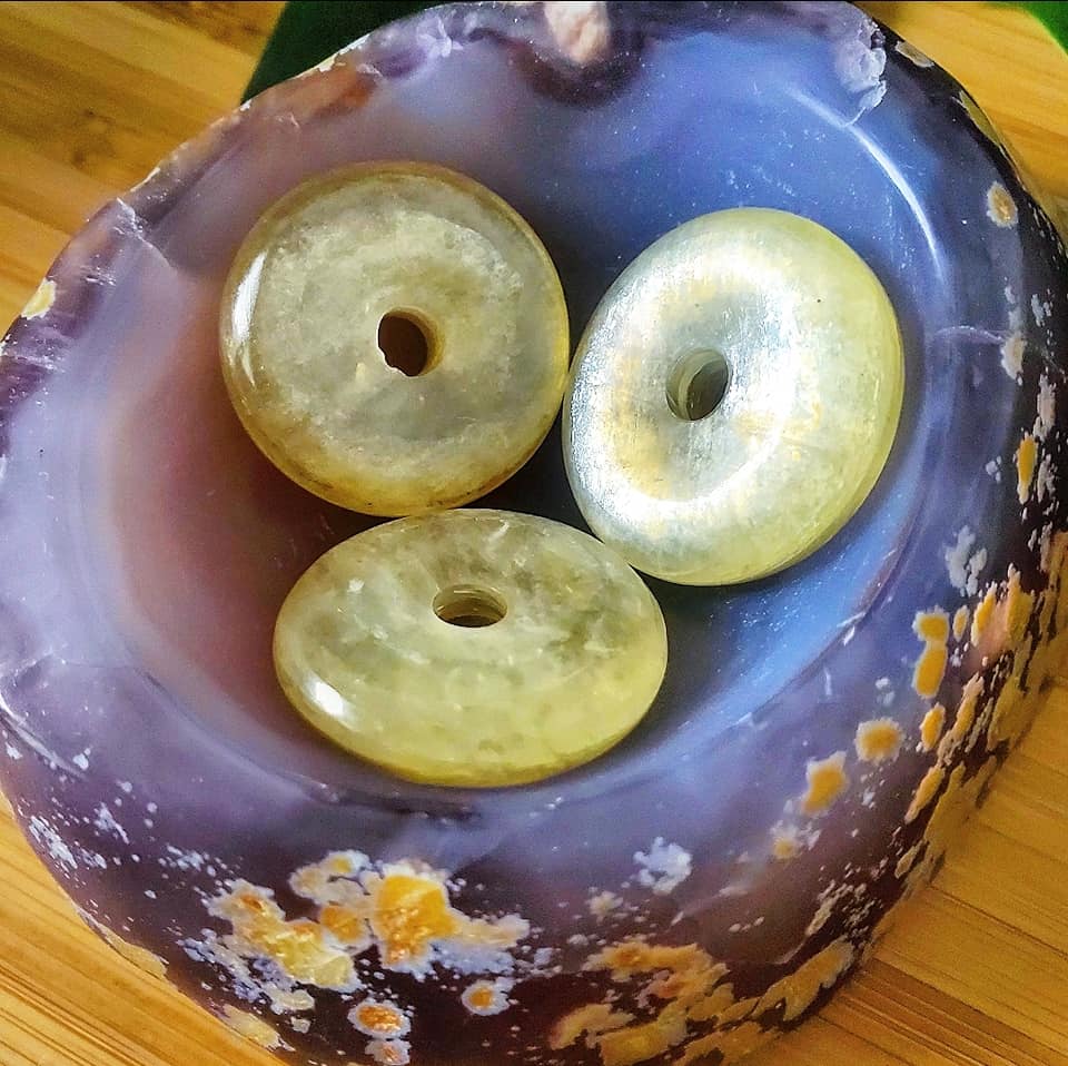 Golden Mica Donut