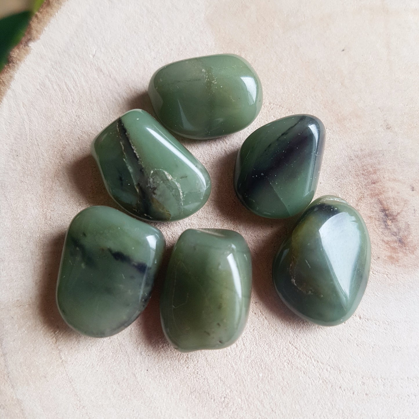 Green Chalcedony - tumbled - 6 pack