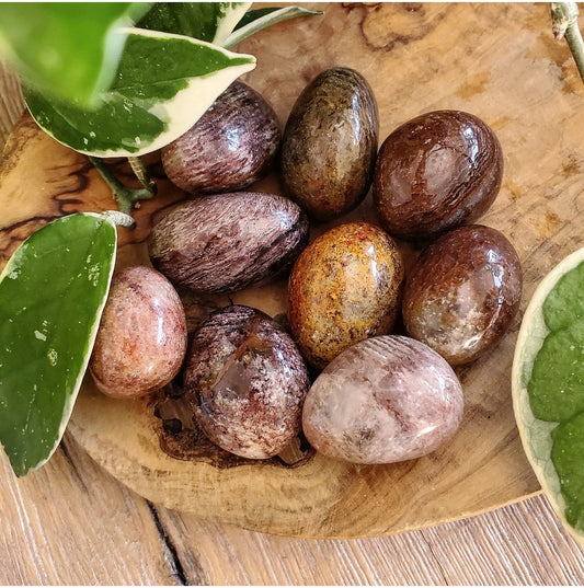 Shamanic Dream Quartz Tumbled Stone (M) - Polished